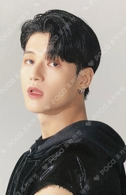 ATEEZ WORLD TOUR [THE FELLOWSHIP : BREAK THE WALL] IN JAPAN TRADING CARDS DECO SET WOOYOUNG photocard image