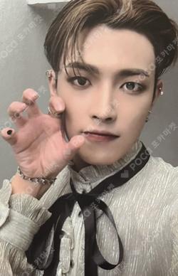 ATEEZ HONGJOONG photocard image