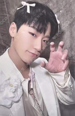 GOLDEN HOUR : Part.1 hello82 Exclusive SAN photocard image