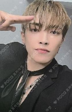 THE WORLD EP.PARADIGM LIMITED Ver. HONGJOONG photocard image