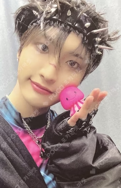 THE WORLD EP.FIN : WILL hello82 POP-UP Exclusive SEONGHWA photocard image