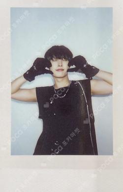 ATEEZ WORLD TOUR [THE FELLOWSHIP : BREAK THE WALL] IN SEOUL PHOTO SET