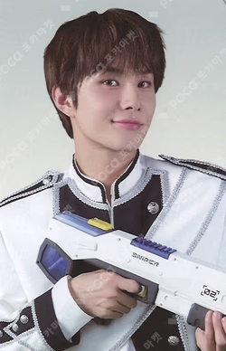 NCT ZONE 1ST ANNIVERSARY @ SEONGSU MAGNETIC CARD HOLDER