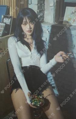 I feel PocaAlbum Ver. Cat Ver. MINNIE photocard image