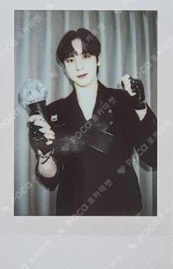 ATEEZ WORLD TOUR [THE FELLOWSHIP : BREAK THE WALL] ANCHOR IN SEOUL PHOTO SET YUNHO photocard image