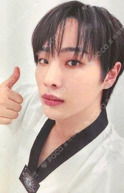 NEW CHAPTER : LUCEAT EVERLINE MUZIN photocard image