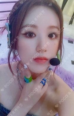 I feel PhotoBook Ver. SHUHUA photocard image