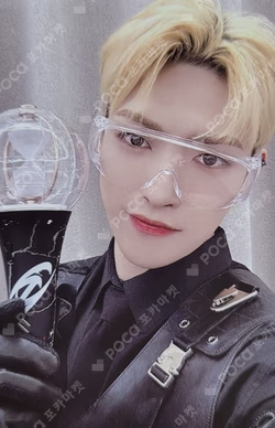 ATEEZ WORLD TOUR [THE FELLOWSHIP : BREAK THE WALL] ANCHOR IN SEOUL PHOTO SET