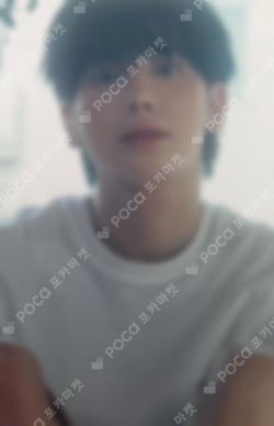 The Star Chapter: SANCTUARY POP-UP STORE PHOTO HOLDER KEYRING TAEHYUN photocard image