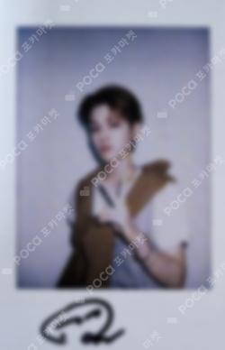 Madame Figaro Mode RIWOO photocard image