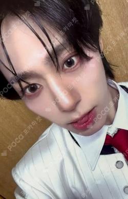 ONEUS 2ND WORLD TOUR [La Dolce Vita] Final in Seoul RANDOM TRADING CARD HWANWOONG photocard image