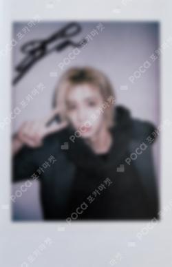 Madame Figaro Mode LEEHAN photocard image