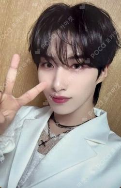 ONEUS 2ND WORLD TOUR [La Dolce Vita] Final in Seoul RANDOM TRADING CARD XION photocard image