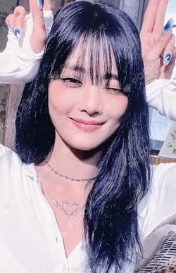 I feel Target Exclusive MINNIE photocard image