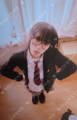 2025 YENA 1ST CONCERT A Different World Starting from Nemo! Journey  in Japan RANDOM PHOTOCARD