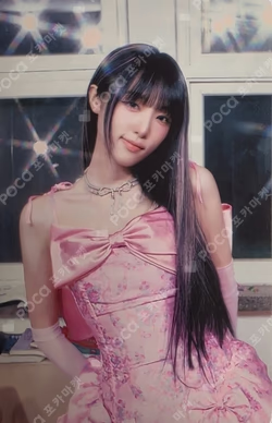 2025 YENA 1ST CONCERT A Different World Starting from Nemo! Journey  in Japan RANDOM PHOTOCARD
