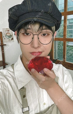 2024 SEASON'S GREETINGS YES24