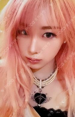 Whiplash POP-UP in Shanghai ACRYLIC TURNING STAND GISELLE photocard image