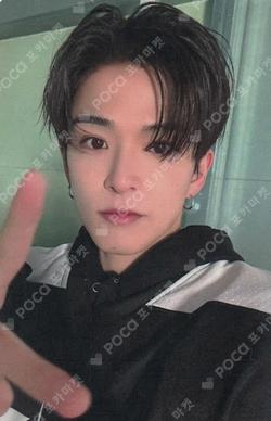 TREASURE 2025 SEASON’S GREETINGS KTOWN4U