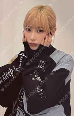 2025 SEASON'S GREETINGS RANDOM TRADING CARD [A ver.]