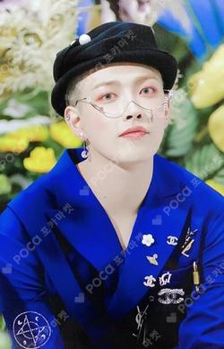 ZERO : FEVER Part.2 BEHIND CUT PHOTOCARD SET HONGJOONG photocard image