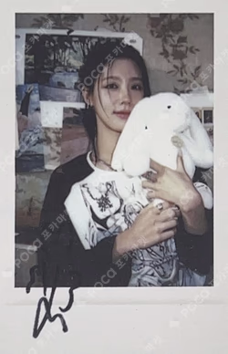 I feel APPLEMUSIC LUCKY DRAW MIYEON photocard image