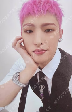 THE WORLD EP.2 : OUTLAW US Exclusive