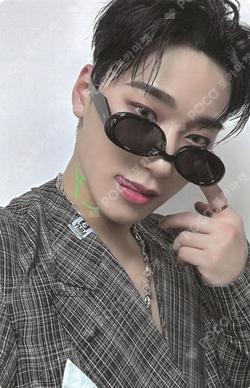 THE WORLD EP.2 : OUTLAW Z VER. SAN photocard image