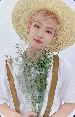 THE WORLD EP.2 : OUTLAW fromm store LUCKT DRAW MINGI photocard image