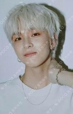 THE FIRST STEP : CHAPTER TWO BLACK ver. ASAHI photocard image