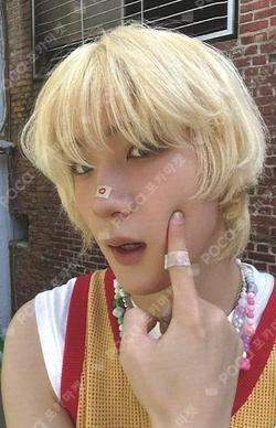 SAD SONG Digipack Ver. SOUL photocard image