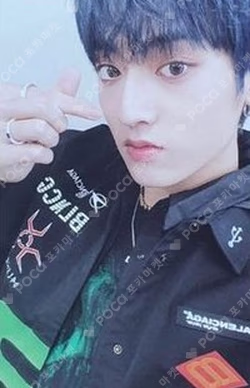 THE SECOND STEP : CHAPTER ONE PHOTOBOOK ver. GREEN ver.