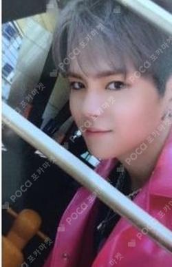 THE FIRST STEP : CHAPTER ONE BLACK ver. YOSHI photocard image