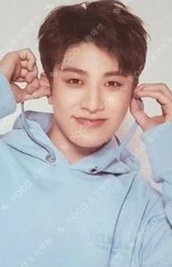 THE FIRST STEP : CHAPTER TWO WHITE ver. SO JUNG HWAN photocard image