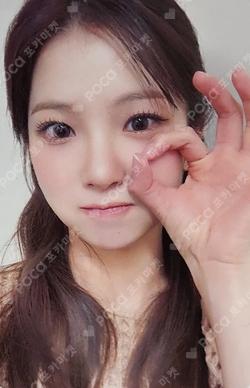 TIPI-TAP INSIDE RECORD YUJIN photocard image