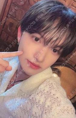 WHAT Special Edition BIT photocard image