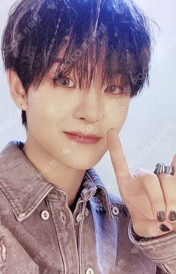 THE SECOND STEP : CHAPTER TWO PHOTOBOOK ver. DEEP BLUE ver.