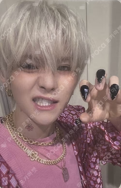 THE SECOND STEP : CHAPTER TWO HELLO TREASURE ACRYLIC STAND