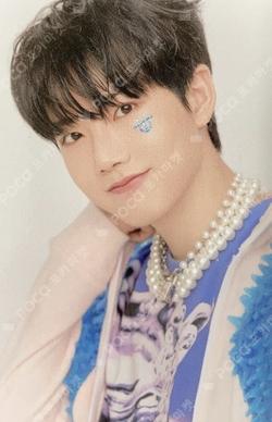 THE SECOND STEP : CHAPTER TWO HELLO TREASURE TRADING PHOTOCARD SET