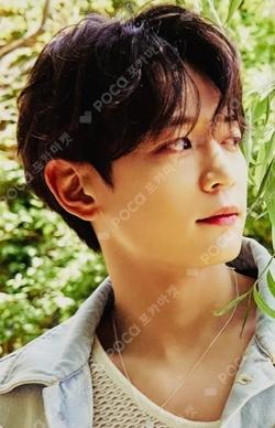 THE MOMENT OF Shine REWARD MINHO photocard image