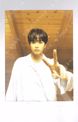 2022 WELCOMING COLLECTION VOICE FILM WITH TREASURE A ver.