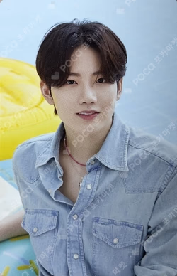 TREASURE 2nd ANNIVERSARY MAGAZINE RANDOM PHOTO CARD SET