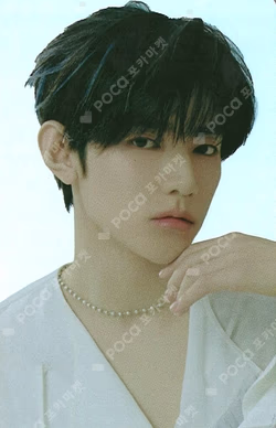BLUE PARADISE POP-UP STORE FRAME PHOTO SET