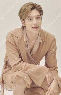 Beyond LIVE TAEMIN : N.G.D.A FLIP BOOK + PHOTO CARD SET