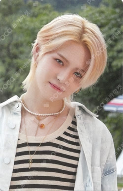 TREASURE 2nd ANNIVERSARY MAGAZINE RANDOM PHOTO CARD SET