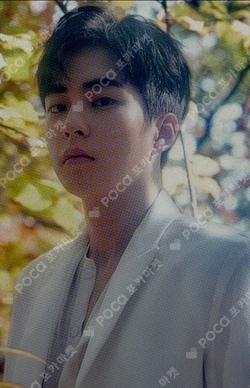 EXO PLANET #4 The EℓyXiOn  CARD WALLET &  PHOTO CARD SET XIUMIN photocard image