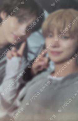 TOMORROW X TOGETHER WORLD TOUR ACT : PROMISE ENCORE IN SEOUL SWEATSHIRT Unit photocard image