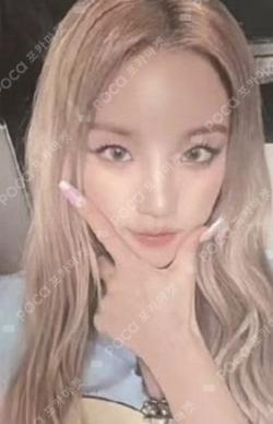 HEAT Amazon Exclusive YUQI photocard image