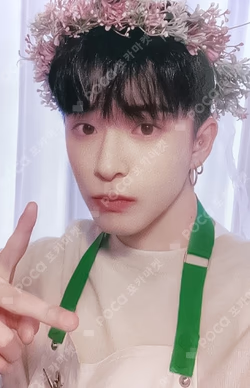 BLOOMING TREASURE PHOTO CARD + TOP LOADER KIT