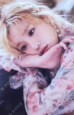 I made YUQI photocard image